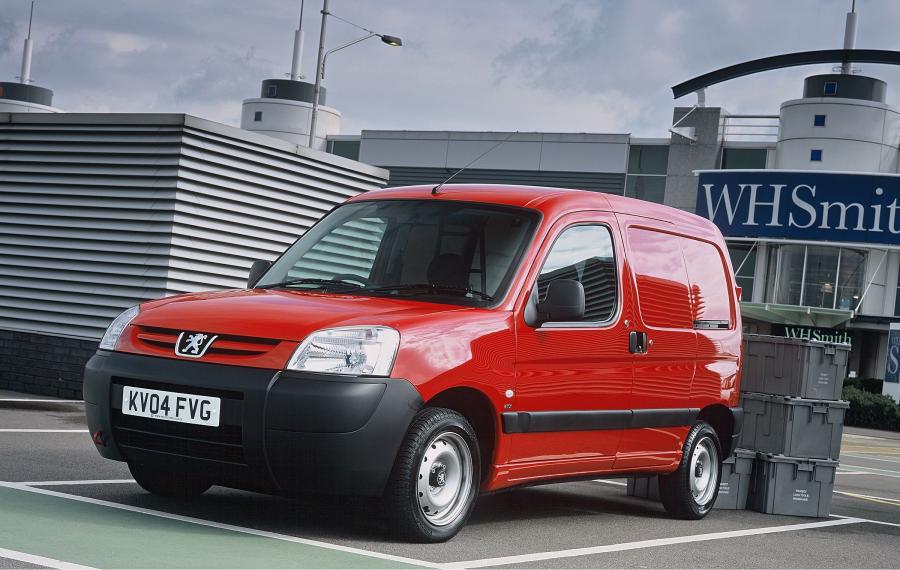  Peugeot Partner 2003 года  (фото 26 из 30)